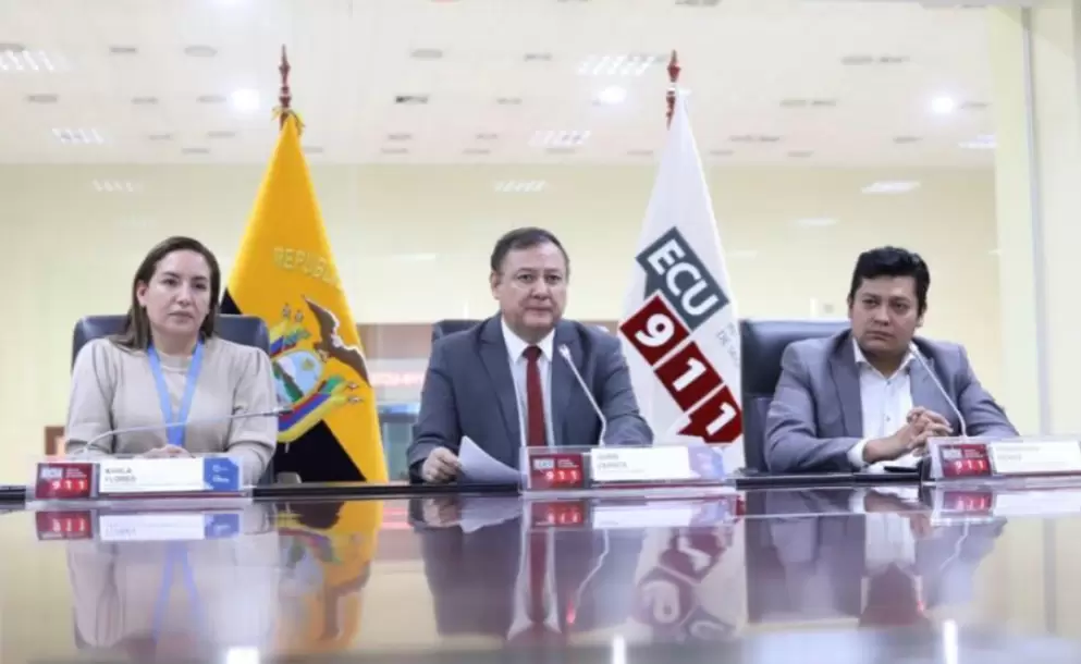 COE Nacional analizar eliminar la restriccin de presentar carn de vacunacin para ingresar al pas