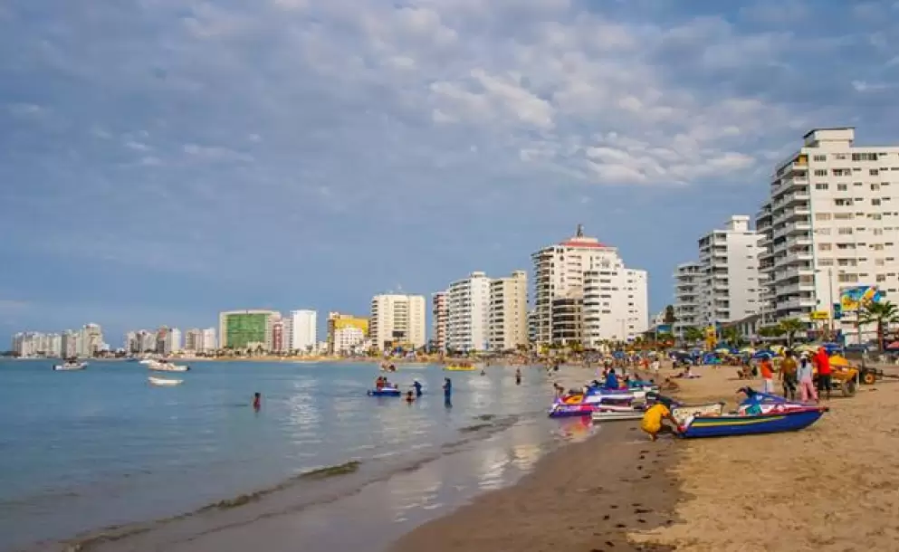 Holbach Mueton: "El bolsillo del ecuatoriano est herido de muerte" en este feriado la Costa fue la ms afectada