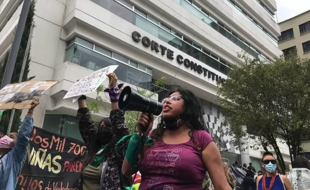 Corte Constitucional suspende los requisitos para acceder al aborto por violacin