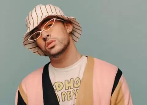Bad Bunny tendra nueva conquista; ella es Laina Bell