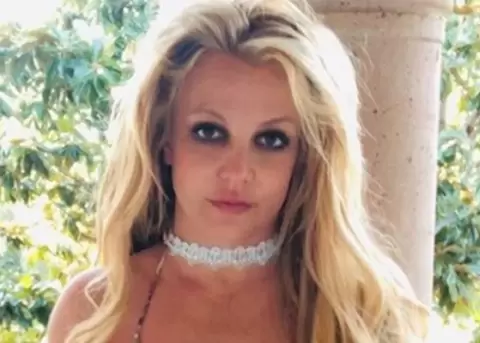 Britney Spears estuvo a punto de ser intervenida por su comportamiento