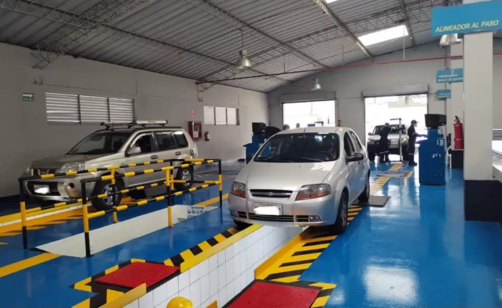 Seis centros están habilitados en Quito para la Revisión Técnica Vehicular, anuncia la AMT