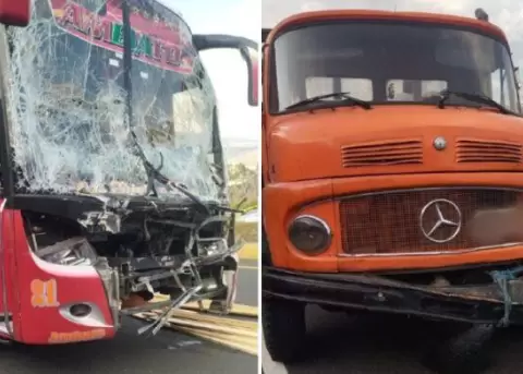 Colisin de vehculos pesados en el cantn Salcedo dej diez personas heridas