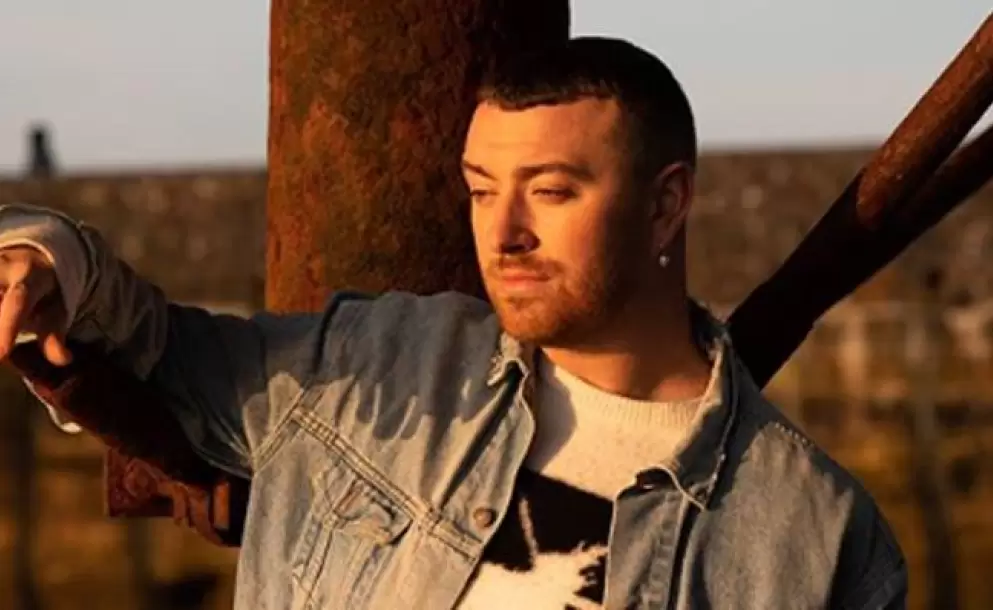 Acusan a Sam Smith de satanismo por musical con Kim Petras en los Grammys