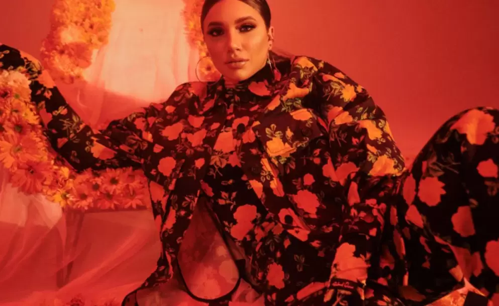 Naíza presenta su tema 'Perdóname'