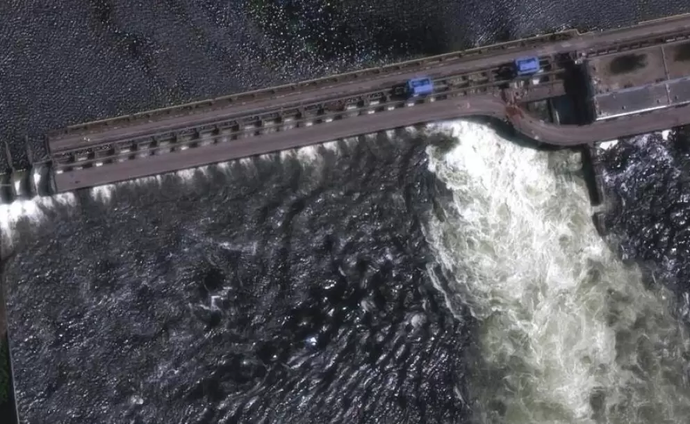Ucrania y Rusia se acusan de explotar la represa de Nova Kakhovka; temen masivas inundaciones