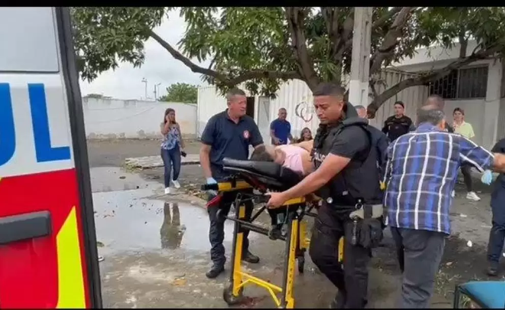 Tres personas heridas, incluida una niña, tras explosión en la Unidad Judicial de Portoviejo; “hay conmoción” en la ciudad