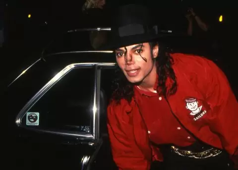 Reviven demanda contra Michael Jackson por supuesto abuso sexual