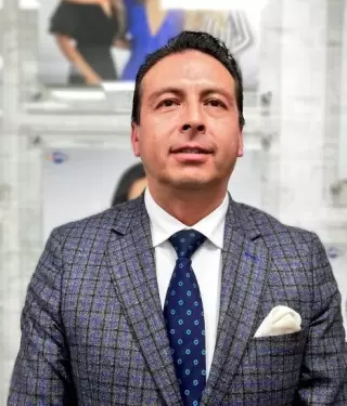Napoleón Santamaría, Abogado especialista en temas tributarios.