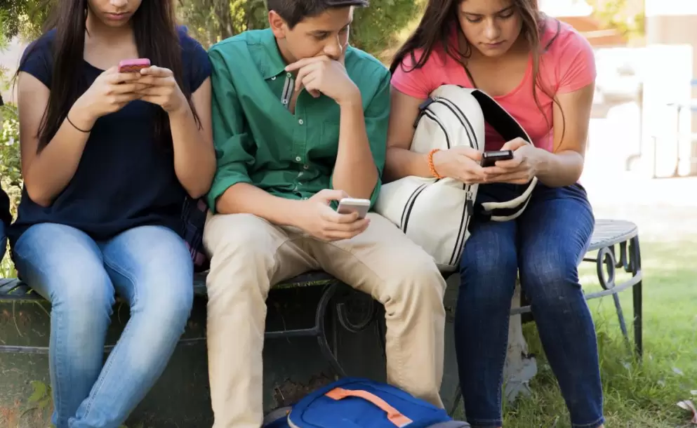 Adolescentes de colegio en Quito crean videos con contenido sexual a travs de IA; la Fiscala abri una investigacin