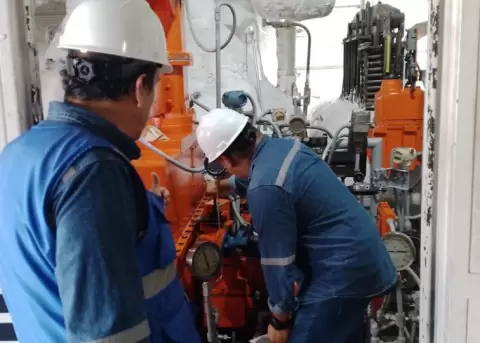 La Central T�rmica Esmeraldas I empez� a operar y abastecer� de energ�a el�ctrica al pa�s en su plena capacidad