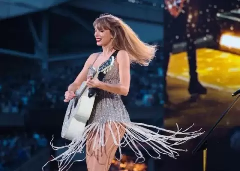 Autopsia confirma que fan brasilea que fue al concierto de Taylor Swift falleci de agotamiento por calor