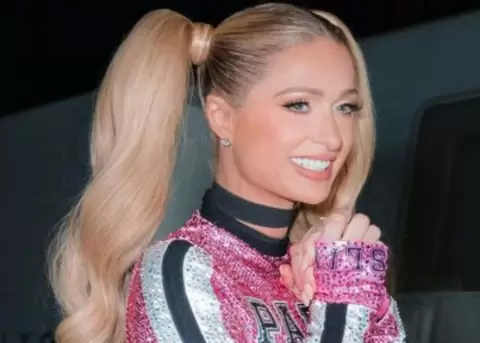 Despus de 18 aos! Paris Hilton anuncia que lanzar su segundo disco este ao