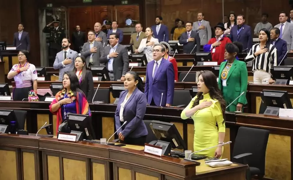 Andrea Gonzlez Nader: La relacin entre el PSC y la RC es un "matrimonio que no se disuelve"