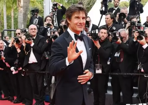 Tom Cruise saldr de su zona de confort con Scarlett Johansson