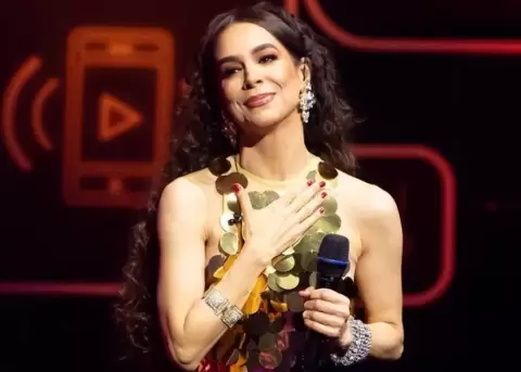 Biby Gayt�n canta los �xitos de Timbiriche junto a su hijo Eduardo Capetillo Jr.