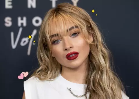Sabrina Carpenter celebra cumplea�os con pastel y meme de Leonardo DiCaprio