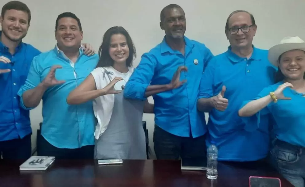 El Tribunal Contencioso Electoral admiti a trmite la denuncia contra consejeros del CPCCS vinculados a la denominada 'Liga Azul'