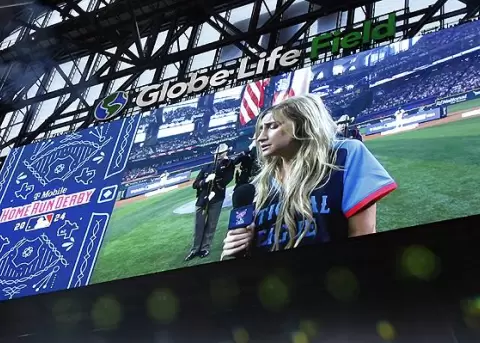 Cantante admite que interpret ebria el himno de EE.UU. en un evento deportivo