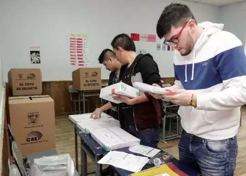 El 75% de los jvenes votantes no se sienten identificados con los partidos polticos