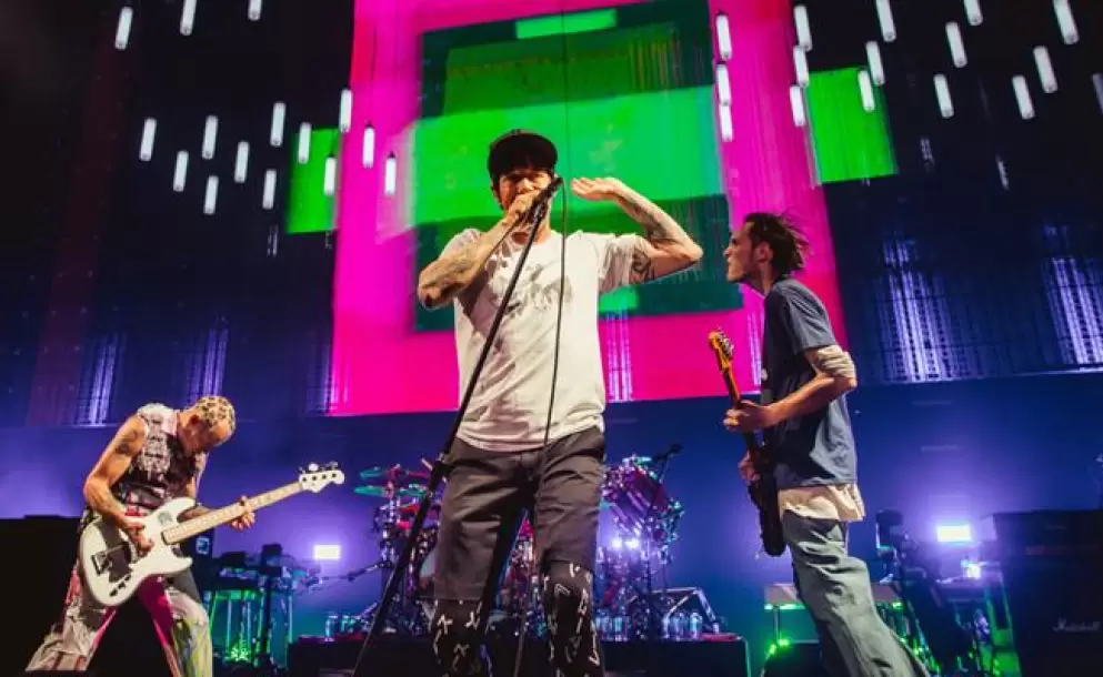 Josh Klinghoffer ha sido acusado de homicidio por atropellar a un peatn