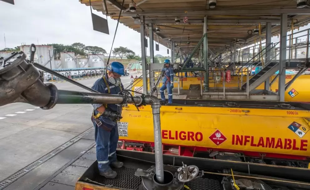 Camddepe: "Petroecuador dice verdades a medias", sobre el desabastecimiento de combustible en Cuenca