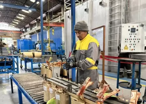 Francisco Jarrn: Atrasos en la generacin contratada e insuficiente energa, seran las causas del anuncio del "apagn industrial"