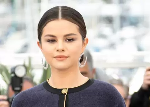 Selena Gomez rompe el silencio luego de que trascendiera mensaje en el que Karla Sofa Gascn la llama "rata rica"