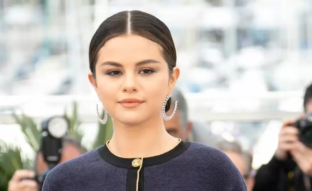 Selena Gomez rompe el silencio luego de que trascendiera mensaje en el que Karla Sofa Gascn la llama "rata rica"
