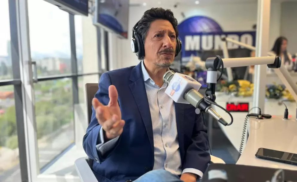 Defender la libertad de expresión no es un problema de periodistas y medios, sino de la ciudadanía, afirma Bonil