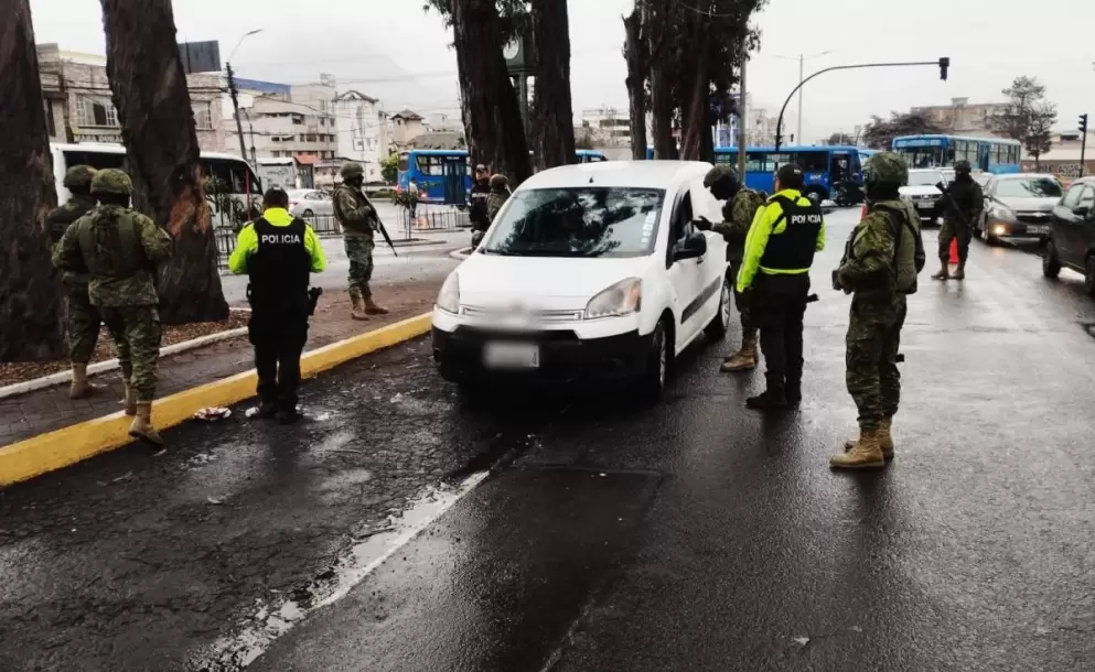 El 22% de las llamadas que recibe el ECU 911 provienen de Quito, revela el comandante Henry Tapia