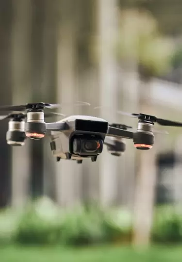 La Direccin General de Aviacin Civil emiti la normativa 101 el 11 de diciembre de 2024, que prohbe el uso de drones.