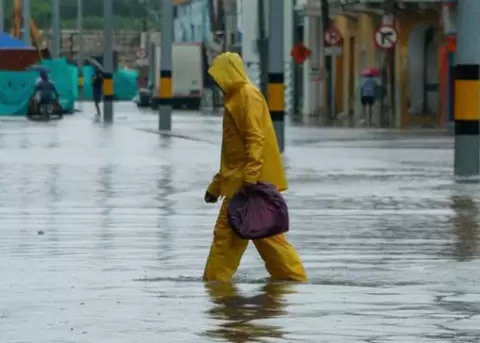 Inamhi libera datos hidrometeorolgicos y refuerza alertas ante intensas lluvias en abril