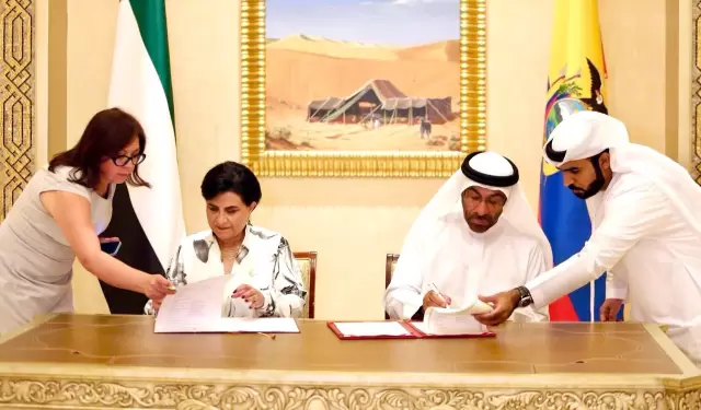 Gabriela Sommerfeld, canciller de la República, y Ahmed Al Sayegh, ministro de Estado de Emiratos Árabes Unidos.