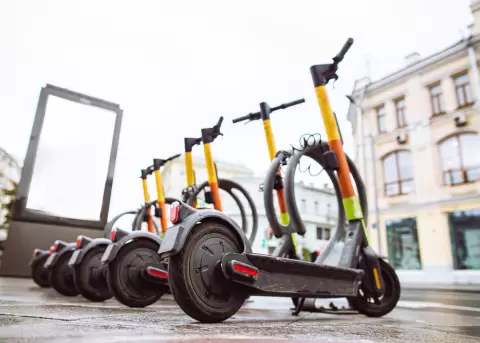 Regulacin de motos y scooters elctricos.