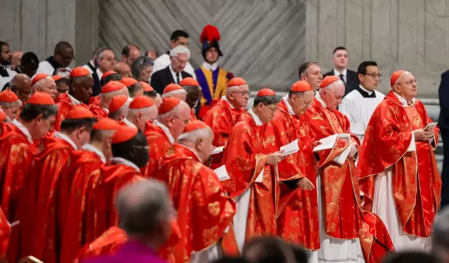 Los 133 cardenales no llegaron a un consenso en el primer día del cónclave.
