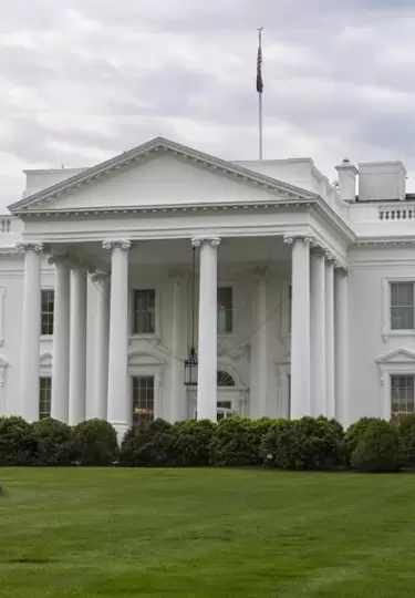 Washington asegura que está en comunicación con Islamabad y Nueva Delhi para desescalar