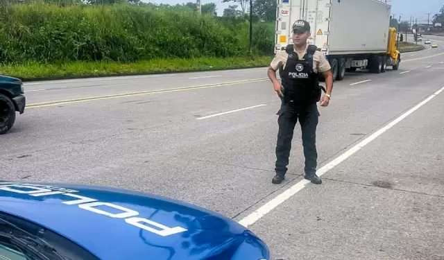 Desde el lunes 12 de mayo de 2025, la Polica Nacional asumir el control de 30 tramos viales en 12 provincias del pas, en reemplazo de la Comisin d