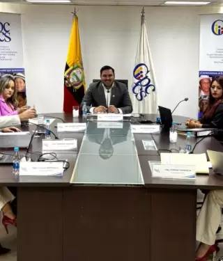 El Pleno del Consejo de Participacin Ciudadana y Control Social (CPCCS) aprob el nuevo Reglamento de Comisiones de Seleccin.