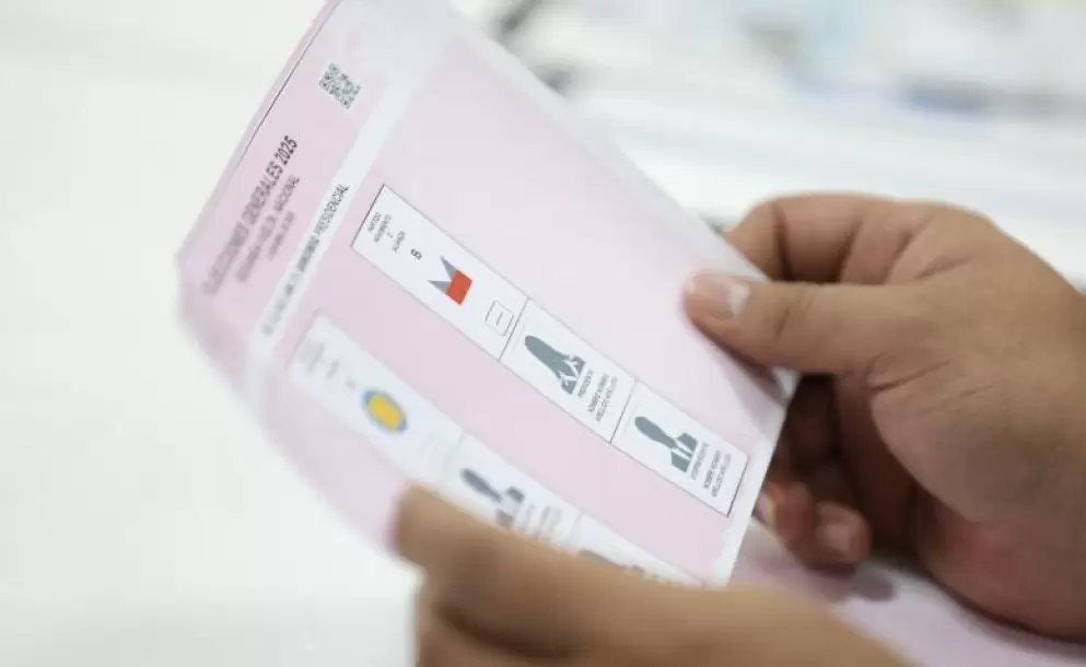 Corresmo dice que 'informe forense' comprob su teora del fraude en el balotaje