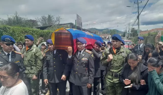 Militares despiden a los 11 soldados asesinados en Alto Punino.