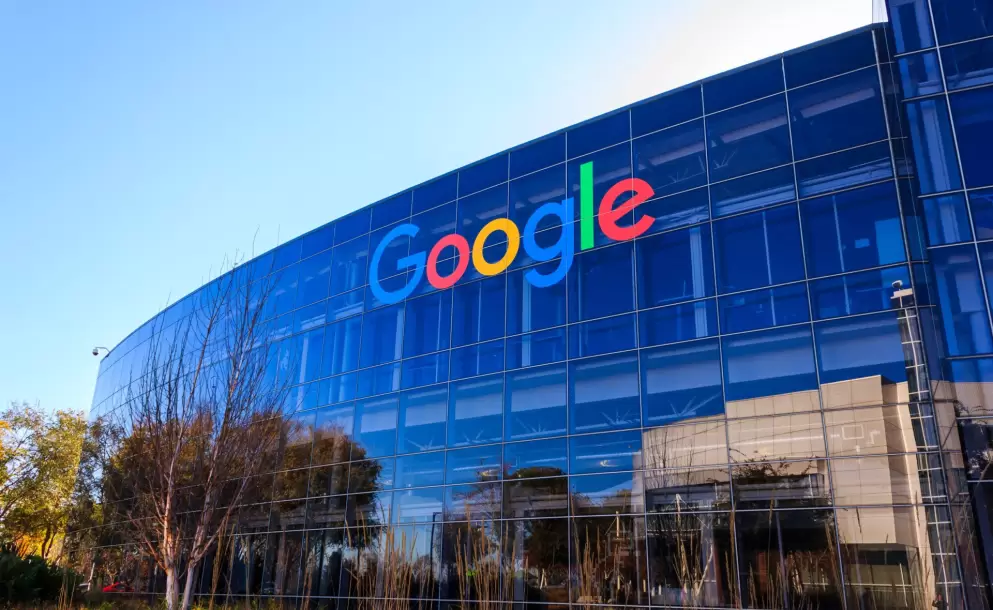 Apple, Google y Meta admiten que su reinado se tambalea