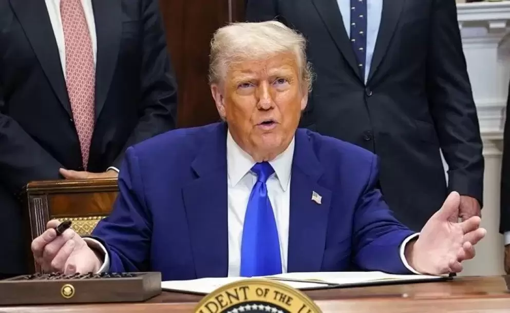 Trump firma un decreto que pide a las farmacuticas que bajen los precios de los medicamentos