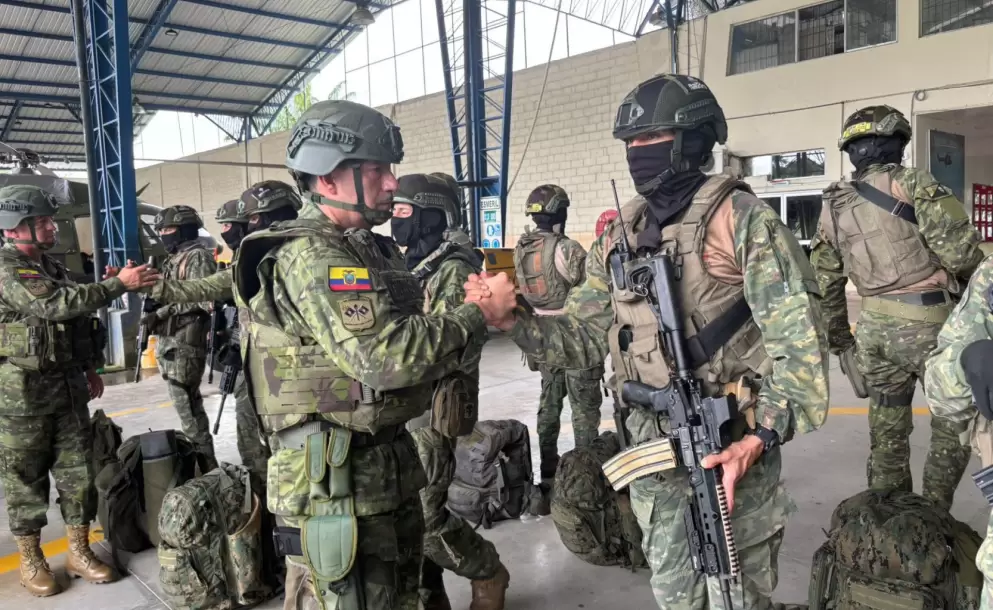 El Ejrcito contina desplegando efectivos en Orellana, donde los 11 uniformados fueron emboscados.