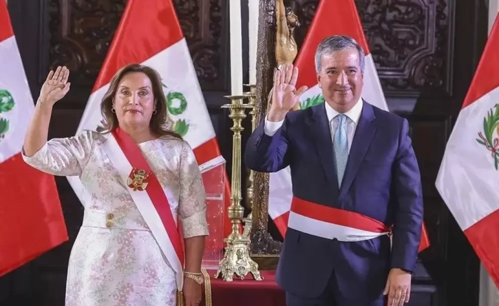 Boluarte nombra a su octavo ministro del Interior y cuarto de Economa en dos aos y medio