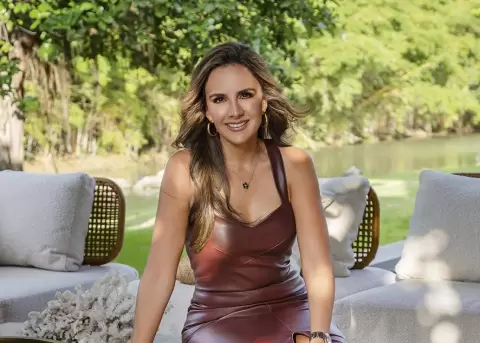 Estéfaní Espín, Periodista ecuatoriana.
