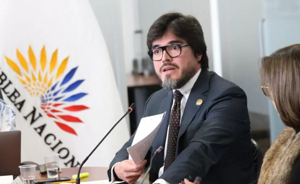 La Constituyente del Gobierno se mantendr "en pausa", ante la mayora legislativa.