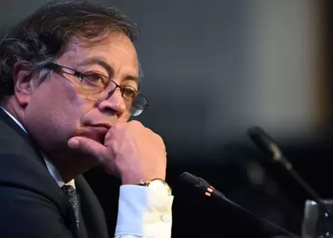 El Gobierno colombiano insistirá en la consulta popular.