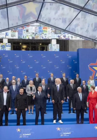 Europa emplaza a Putin a sentarse a negociar con Ucrania y amenaza con ms sanciones