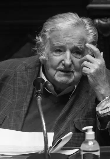 A siete días de cumplir 90 años, falleció José Mujica.
